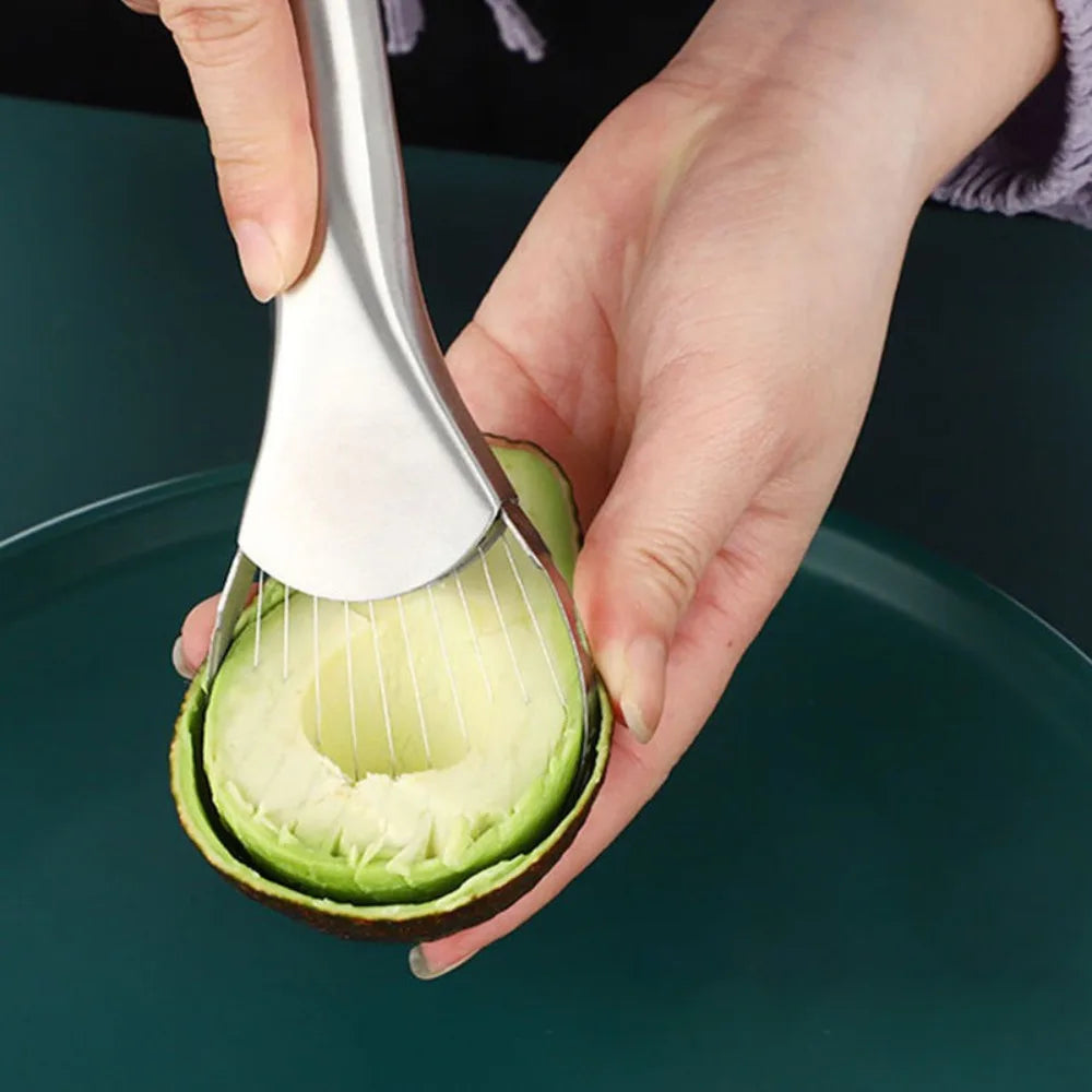Cuchillo de Aguacate 2 en 1 — Corta y Lonchea en un Gesto